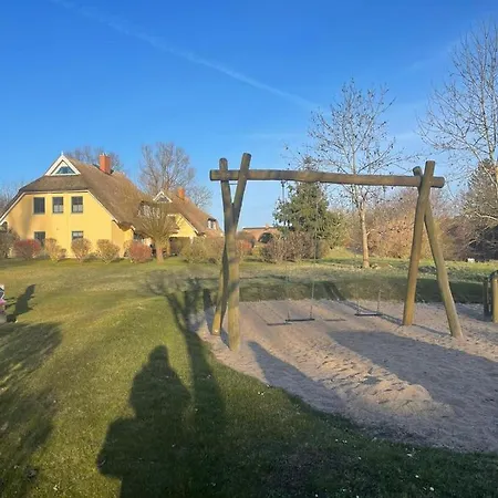 Reetdachhaus Hasel 2 *